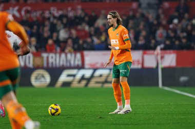 Yarek Gasiorowski, LaLiga EA SPORTS maçı sırasında Sevilla FC ve Valencia CF takımları arasında Estadio Ramon Sanchez Pizjuan (Maciej Rogowski)