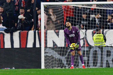 Giorgi Mamardashvili, LaLiga EA SPORTS maçı sırasında Sevilla FC ve Valencia CF takımları arasında Estadio Ramon Sanchez Pizjuan (Maciej Rogowski)