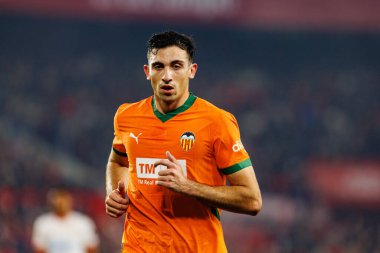 Estadio Ramon Sanchez Pizjuan 'da Sevilla FC ve Valencia CF takımları arasında LaLiga EA SPORTS maçı sırasında görülen Cesar Tarrega (Maciej Rogowski)