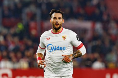 Nemanja Gudelj, LaLiga EA SPORTS maçı sırasında Sevilla FC ve Valencia CF takımları arasında Estadio Ramon Sanchez Pizjuan (Maciej Rogowski)