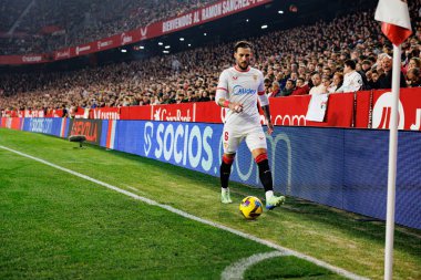 Nemanja Gudelj, LaLiga EA SPORTS maçı sırasında Sevilla FC ve Valencia CF takımları arasında Estadio Ramon Sanchez Pizjuan (Maciej Rogowski)