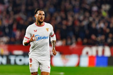 Nemanja Gudelj, LaLiga EA SPORTS maçı sırasında Sevilla FC ve Valencia CF takımları arasında Estadio Ramon Sanchez Pizjuan (Maciej Rogowski)