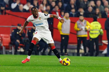 Dodi Lukebakio, LaLiga EA SPORTS maçı sırasında Sevilla FC ve Valencia CF takımları arasında Estadio Ramon Sanchez Pizjuan (Maciej Rogowski)