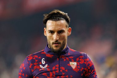 Nemanja Gudelj, LaLiga EA SPORTS maçı sırasında Sevilla FC ve Valencia CF takımları arasında Estadio Ramon Sanchez Pizjuan (Maciej Rogowski)