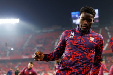 Lucien Agoume LaLiga EA SPORTS maçı sırasında Sevilla FC ve Valencia CF takımları arasında Estadio Ramon Sanchez Pizjuan (Maciej Rogowski)