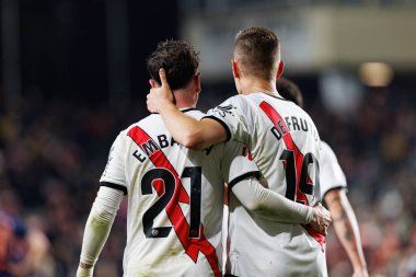 Adrian Embarba, Jorge De Frutos, Estadio de Vallecas 'taki Rayo Vallecano ve RC Celta de Vigo (Maciej Rogowski) takımları arasında LaLiga EA SPORTS maçında gol üstüne gol atarken görüldü.)