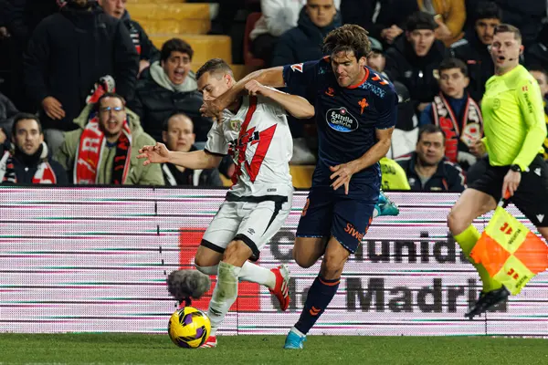 Jorge De Frutos, Marcos Alonso, Estadio de Vallecas 'ta Rayo Vallecano ve RC Celta de Vigo (Maciej Rogowski) takımları arasındaki maç sırasında görüldü.)