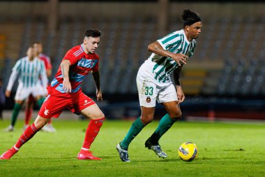 Max Svensson, Aderlan Santos, Estadio Belediyesi Rio Maior 'daki Casa Pia AC ve Rio Ave FC takımları arasında oynanan Taca De Portugal maçında görüldü (Maciej Rogowski)
