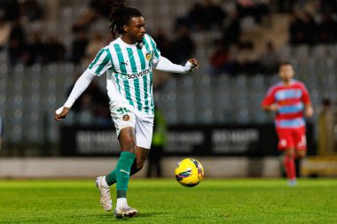 Omar Richards, Estadio Belediyesi Rio Maior 'daki Casa Pia AC ve Rio Ave FC takımları arasında oynanan Taca De Portugal maçında görüldü (Maciej Rogowski)