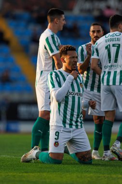 Clayton, Estadio Municipal Rio Maior 'daki Casa Pia AC ve Rio Ave FC takımları arasında oynanan Taca De Portugal maçında attığı golü kutlarken görülüyor.)