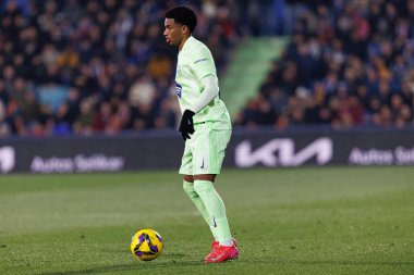 Alejandro Balde, Estadio Kolezyumu 'ndaki Getafe CF ve FC Barcelona takımları arasında oynanan LaLiga EA SPORTS maçı sırasında görüldü (Maciej Rogowski)