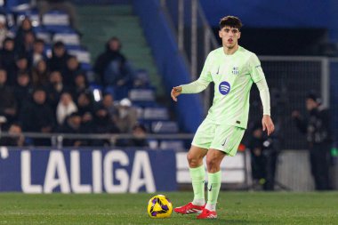 Pau Cubarsi, Estadio Coliseum 'daki Getafe CF ve FC Barcelona takımları arasında LaLiga EA SPORTS maçı sırasında görüldü (Maciej Rogowski)