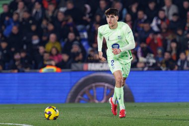 Pau Cubarsi, Estadio Coliseum 'daki Getafe CF ve FC Barcelona takımları arasında LaLiga EA SPORTS maçı sırasında görüldü (Maciej Rogowski)