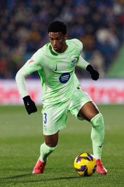 Alejandro Balde, Estadio Kolezyumu 'ndaki Getafe CF ve FC Barcelona takımları arasında oynanan LaLiga EA SPORTS maçı sırasında görüldü (Maciej Rogowski)