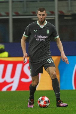 Strahinja Pavloviç UEFA Şampiyonlar Ligi maçında AC Milan ve Girona FC (Maciej Rogowski) takımları arasında görüldü.)