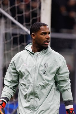 Mike Maignan UEFA Şampiyonlar Ligi maçında AC Milan ve Girona FC takımları arasında görüldü (Maciej Rogowski)