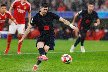Robert Lewandowski UEFA Şampiyonlar Ligi maçında SL Benfica ve FC Barcelona (Maciej Rogowski) takımları arasında görüldü.)