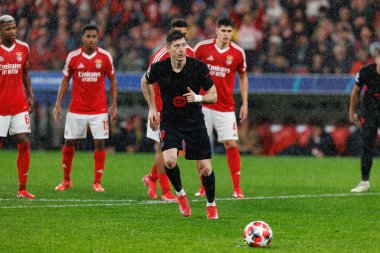Robert Lewandowski UEFA Şampiyonlar Ligi maçında SL Benfica ve FC Barcelona (Maciej Rogowski) takımları arasında görüldü.)