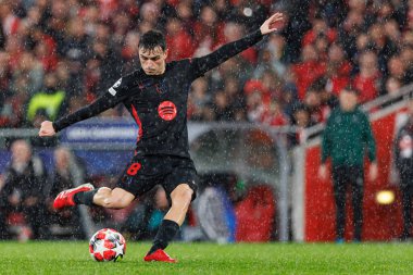 Pedri UEFA Şampiyonlar Ligi maçında SL Benfica ve FC Barcelona (Maciej Rogowski) takımları arasında görüldü.)