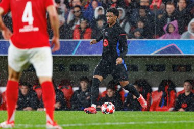 Alejandro Balde UEFA Şampiyonlar Ligi maçında SL Benfica ve FC Barcelona (Maciej Rogowski) takımları arasında görüldü.)