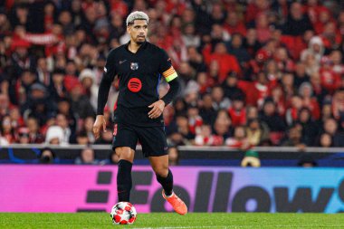 Ronald Araujo UEFA Şampiyonlar Ligi maçında SL Benfica ve FC Barcelona (Maciej Rogowski) takımları arasında görüldü.)