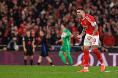 Nicolas Otamendi UEFA Şampiyonlar Ligi maçında SL Benfica ve FC Barcelona (Maciej Rogowski) takımları arasında görüldü.)