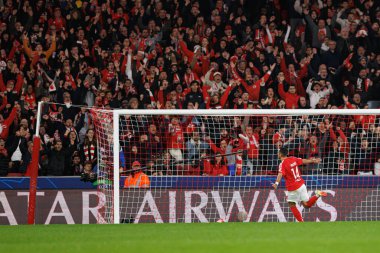 Vangelis Pavlidis, SL Benfica ve FC Barcelona (Maciej Rogowski) takımları arasındaki UEFA Şampiyonlar Ligi maçında gol attıktan sonra kutlama yaparken görüldü.)