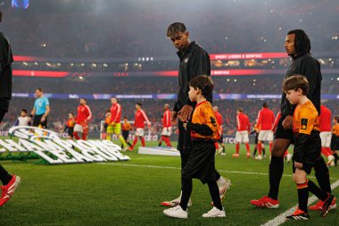 Lamine Yamal, Jules Kounde UEFA Şampiyonlar Ligi maçında SL Benfica ve FC Barcelona (Maciej Rogowski) takımları arasında görüldü.)