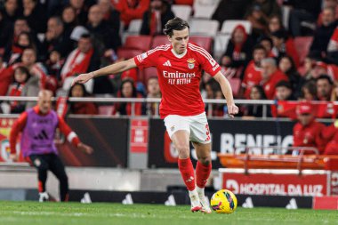 Alvaro Carreras, Liga Portekiz maçında SL Benfica ve FC Famalicao (Maciej Rogowski) takımları arasında görüldü.)