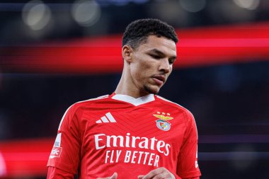 Alexander Bah, Liga Portekiz maçı sırasında SL Benfica ve FC Famalicao takımları arasında görüldü (Maciej Rogowski)
