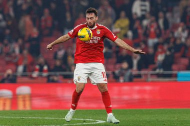 Liga Portekiz maçında SL Benfica ve FC Famalicao (Maciej Rogowski) takımları arasında Orkun Kokcu görüldü.)