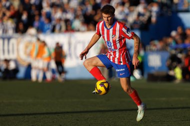 Pablo Barrios, Estadio Municipal de Butarque 'da CD Leganes ve Atletico de Madrid takımları arasında LaLiga EA SPORTS maçı sırasında görüldü (Maciej Rogowski)