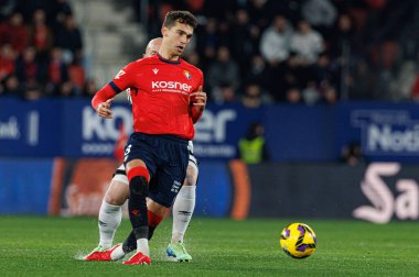 Lucas Torro, LaLiga EA SPORTS maçı sırasında Osasuna ve Rayo Vallecano takımları arasında El Sadar 'da görüldü (Maciej Rogowski)