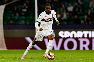 Samuel Iling Junior UEFA Şampiyonlar Ligi maçında Sporting CP ve Bologna FC takımları arasında görüldü (Maciej Rogowski)
