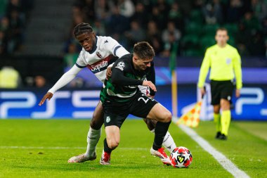 Samuel Iling Junior ve Ivan Fresneda UEFA Şampiyonlar Ligi maçında Sporting CP ve Bologna FC (Maciej Rogowski)