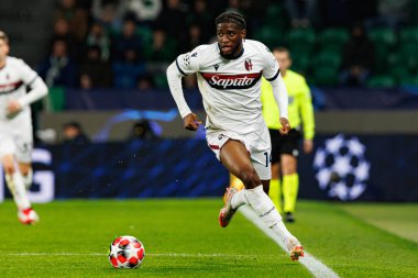 Samuel Iling Junior UEFA Şampiyonlar Ligi maçında Sporting CP ve Bologna FC takımları arasında görüldü (Maciej Rogowski)