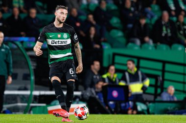 Zeno Debast, Sporting CP ve Bologna FC (Maciej Rogowski) takımları arasında oynanan UEFA Şampiyonlar Ligi maçında görüldü)