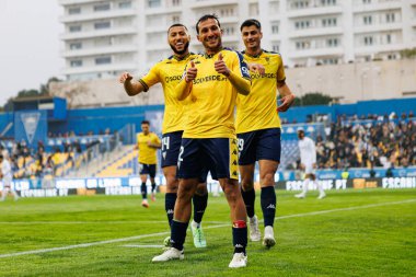 Joao Carvalho, Liga Portekiz maçında GD Estoril Praia ve Vitoria SC takımları arasında attığı gol sonrasında Estadio Antonio Coimbra da Mota 'da (Maciej Rogowski)
