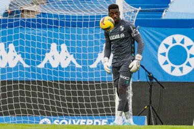 Bruno Varela, Liga Portekiz maçı sırasında Estoril Praia ve Vitoria SC takımları arasında Estadio Antonio Coimbra da Mota 'da görüldü (Maciej Rogowski)