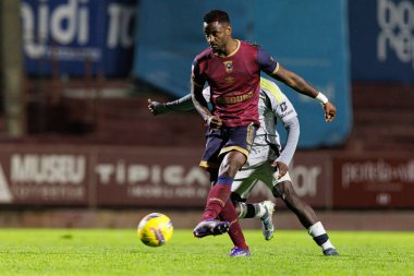 Stopira, Liga Portekiz 2 maçında SCU Torreense ve SL Benfica B (Maciej Rogowski) takımları arasında görüldü.)