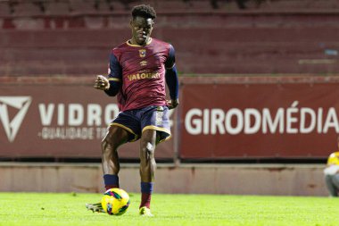 NTamon Elie Ahouonon, Liga Portekiz 2 maçında SCU Torreense ve SL Benfica B (Maciej Rogowski)