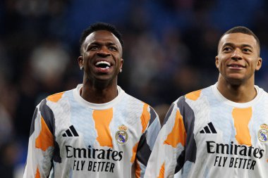 Vinicius Junior ve Kylian Mbappe, LaLiga EASPORTS maçında RCD Espanyol de Barcelona ve Real Madrid FC takımları arasında RCDE Stadyumu 'nda görüldü (Maciej Rogowski)