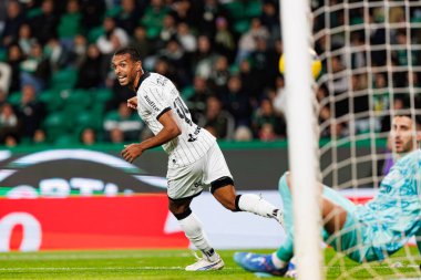 Lucas Africo, Estadio Jose Alvalade 'de (Maciej Rogowski) oynayan Sporting CP ve SC Farense takımları arasında oynanan Liga Portekiz maçında gol attıktan sonra kutlama yaparken görüldü.)