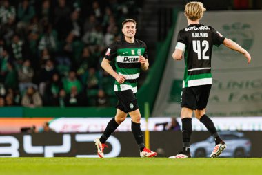 Ivan Fresneda, Estadio Jose Alvalade 'deki (Maciej Rogowski) Sporting CP ve SC Farense takımları arasında oynanan Liga Portekiz maçında gol attıktan sonra kutlama yaparken görüldü.)