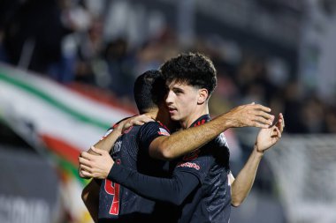Vangelis Pavlidis ve Manu Silva, Liga Portekiz maçında Estrela Amadora ve SL Benfica takımları arasında Estadio Jose Gomes 'de (Maciej Rogowski)