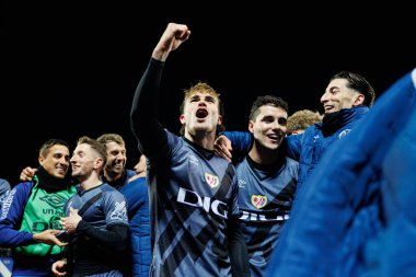 Estadio Municipal de Butarque 'da (Maciej Rogowski) CD Leganes ve Rayo Vallecano takımları arasında oynanan LaLiga EA SPORTS maçında (Josep Chavarria, Sergio Camello) kutlama yaparken görüldü.)