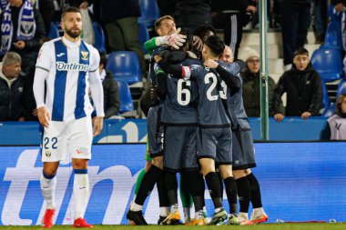 Rayo Vallecano 'nun oyuncuları, Estadio Municipal de Butarque' da (Maciej Rogowski) CD Leganes ve Rayo Vallecano takımları arasındaki EA SPORTS maçında kutlama yaparken görüldü (Maciej Rogowski)