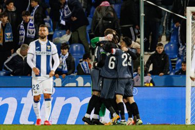 Rayo Vallecano 'nun oyuncuları, Estadio Municipal de Butarque' da (Maciej Rogowski) CD Leganes ve Rayo Vallecano takımları arasındaki EA SPORTS maçında kutlama yaparken görüldü (Maciej Rogowski)