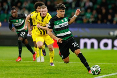 Maximiliano Araujo UEFA Şampiyonlar Ligi maçında Sporting CP ve Borussia Dortmund (Maciej Rogowski)