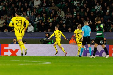 Pascal Gross, UEFA Şampiyonlar Ligi maçında attığı golün ardından Sporting CP ve Borussia Dortmund (Maciej Rogowski)